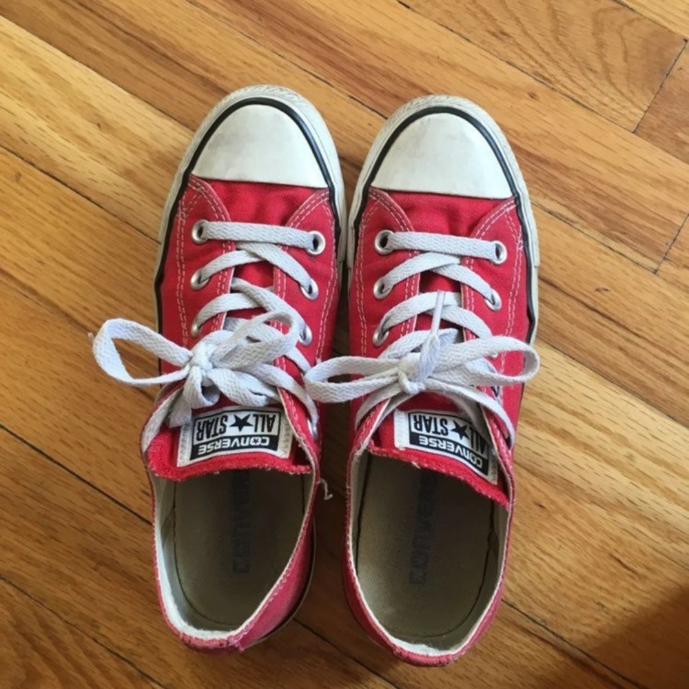Red converse